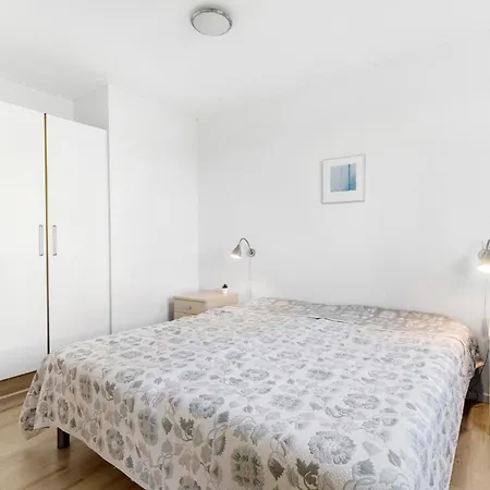 Sopark Lejl, 13 Gudhjem